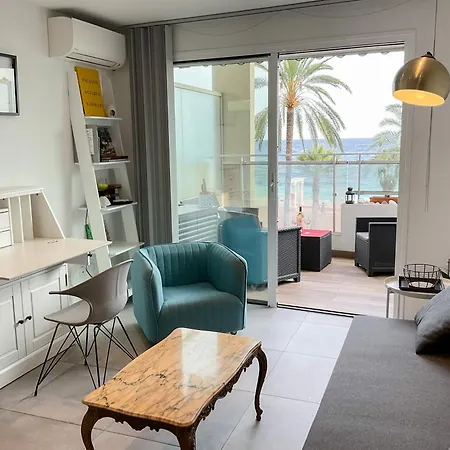 La Prom 2 - A Two Bedroom With A Sea View 公寓 *