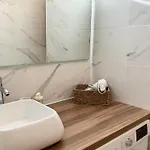 La Prom 2 - A Two Bedroom With A Sea View Apartment Nizza