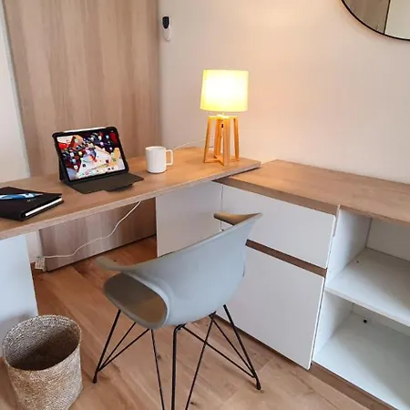 Lägenhet La Prom 2 - A Two Bedroom With A Sea View *