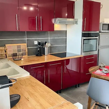 La Prom 2 - A Two Bedroom With A Sea View *