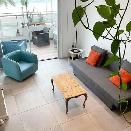 Lägenhet La Prom 2 - A Two Bedroom With A Sea View *