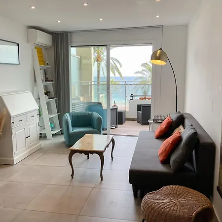 La Prom 2 - A Two Bedroom With A Sea View *
